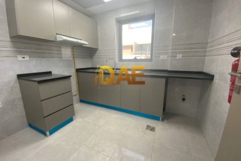 3716.1m² Building in Dubai, UAE No. 4694 29