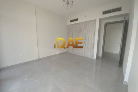 3716.1m² Building in Dubai, UAE No. 4694 5