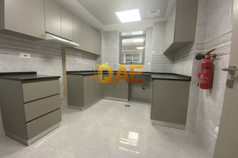 3716.1m² Building in Dubai, UAE No. 4694 30