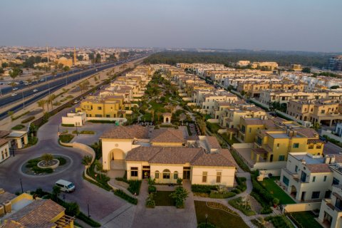 2 bedrooms Townhouse in Mirdif, UAE No. 153703