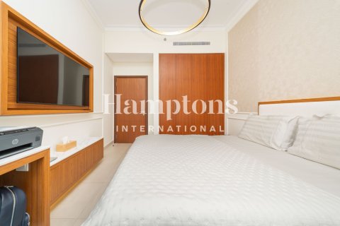 Apartment de 3 dormitorios en The Hills A, UAE No. 223823 4