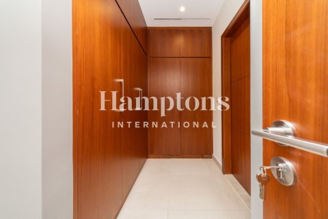 Apartment de 3 dormitorios en The Hills A, UAE No. 223823 20