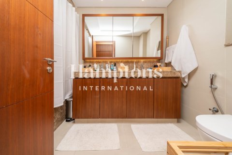 Apartment de 3 dormitorios en The Hills A, UAE No. 223823 16