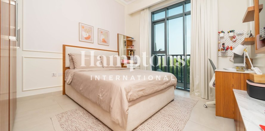 Apartment de 3 dormitorios en The Hills A, UAE No. 223823