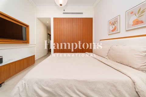 Apartment de 3 dormitorios en The Hills A, UAE No. 223823 3