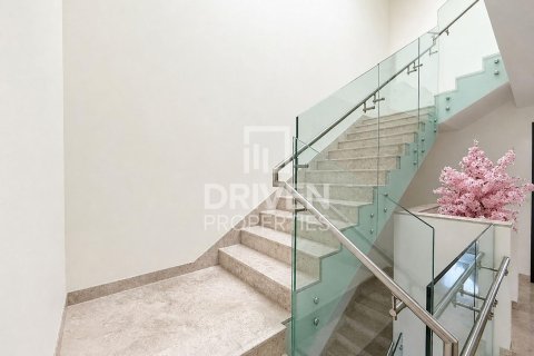 Townhouse de 4 dormitorios en Sobha Hartland, UAE No. 223221 9