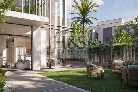 Вилла с 3 спальнями в Dubai Land, ОАЭ №112649 3