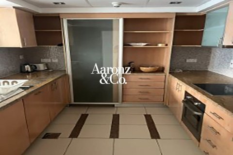 Квартира с 2 спальнями в Дубай Марина, ОАЭ №222044 4