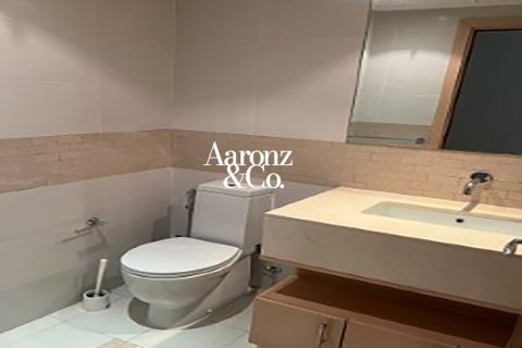 Квартира с 2 спальнями в Дубай Марина, ОАЭ №222044 8
