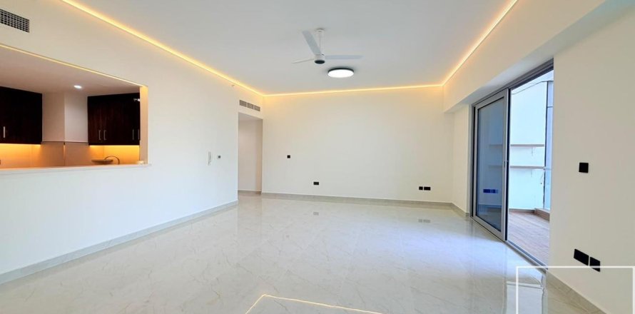 Квартира с 1 спальней в Executive Towers, ОАЭ №217429