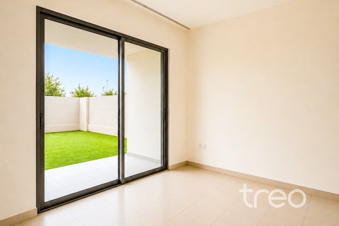 Townhouse de 3 dormitorios en EMAAR South, UAE No. 206238 4