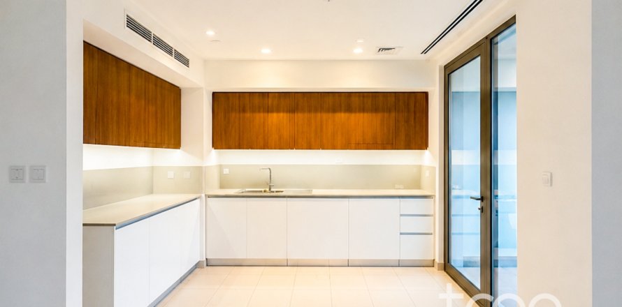 Townhouse de 3 dormitorios en EMAAR South, UAE No. 206238