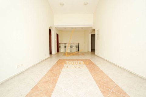 5 bedrooms Villa in Green Community West, UAE No. 211169 10