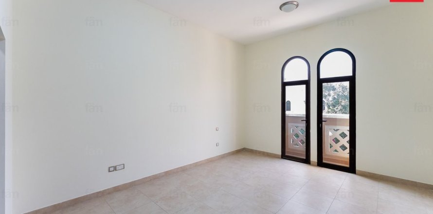 Townhouse de 4 dormitorios en Dubai, UAE No. 224405