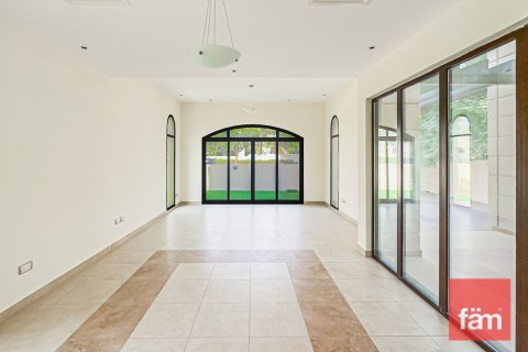 Townhouse de 4 dormitorios en Dubai, UAE No. 224405 8