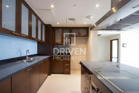 2 bedrooms Apartment in Business Bay, UAE No. 212865 8