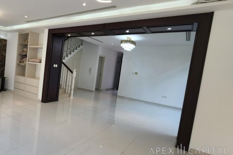 3 bedrooms Villa in DAMAC Hills (Akoya by DAMAC), UAE No. 6050 17