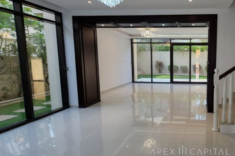 3 bedrooms Villa in DAMAC Hills (Akoya by DAMAC), UAE No. 6050 20