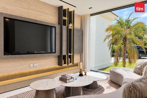 Вилла с 4 спальнями в Jumeirah Islands, ОАЭ №216803 4
