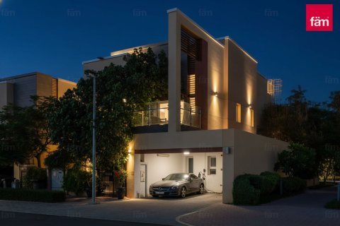 Villa de 4 dormitorios en Al Barsha, UAE No. 159799
