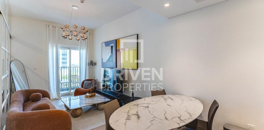 Apartment de 2 dormitorios en Golfville, UAE No. 202619