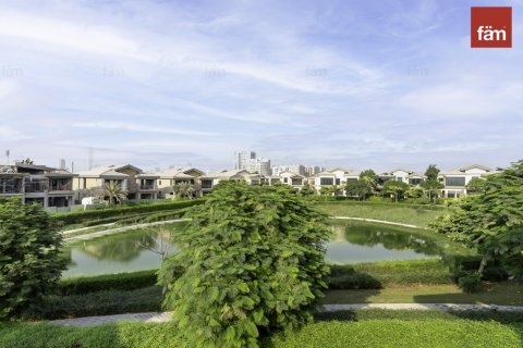 7 bedrooms Villa in Dubai, UAE No. 216310 7