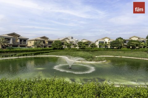 7 bedrooms Villa in Dubai, UAE No. 216310 4