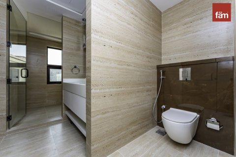 7 bedrooms Villa in Dubai, UAE No. 216310 11