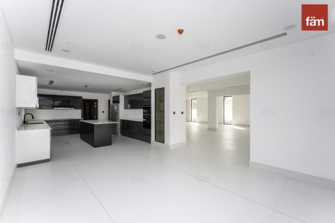 7 bedrooms Villa in Dubai, UAE No. 216310 14