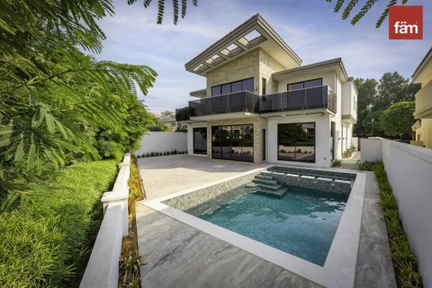 7 bedrooms Villa in Dubai, UAE No. 216310