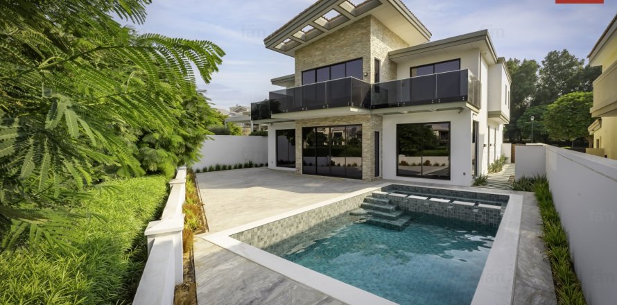 7 bedrooms Villa in Dubai, UAE No. 216310