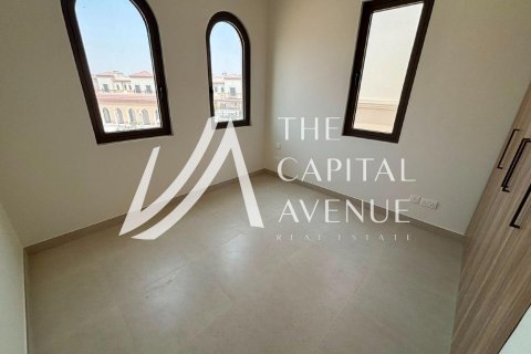 Townhouse de 3 dormitorios en Khalifa City, UAE No. 223603 8