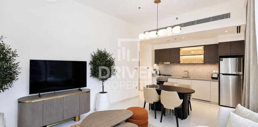Квартира с 1 спальней в EMAAR Beachfront, ОАЭ №218548