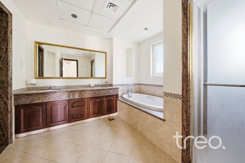 3 bedrooms Villa in Arabian Ranches, UAE No. 220794 14