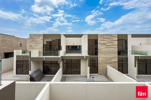 3 bedrooms Townhouse in Dubai, UAE No. 215970
