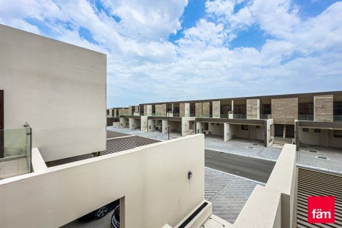 3 bedrooms Townhouse in Dubai, UAE No. 215970 22