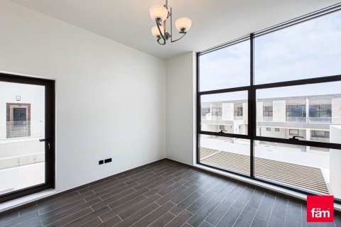 3 bedrooms Townhouse in Dubai, UAE No. 215970 17