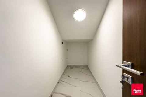 3 bedrooms Townhouse in Dubai, UAE No. 215970 18