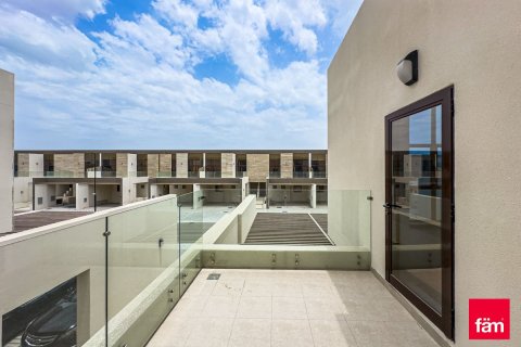 3 bedrooms Townhouse in Dubai, UAE No. 215970 15