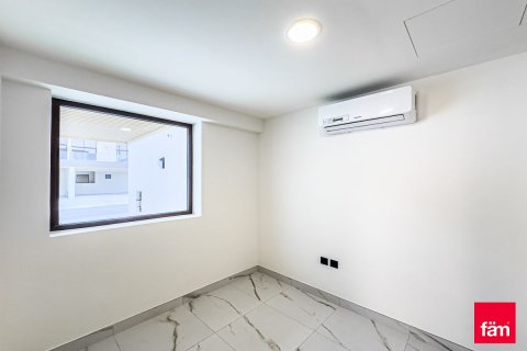 3 bedrooms Townhouse in Dubai, UAE No. 215970 11