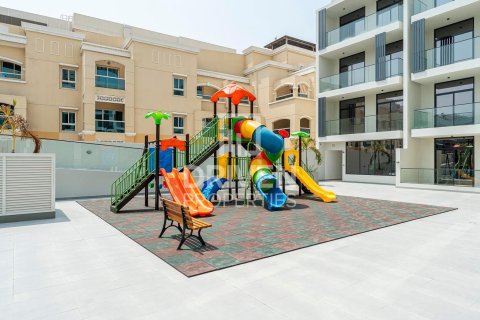 Apartment de 2 dormitorios en District 10, UAE No. 215225 13