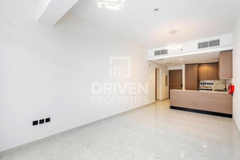 Apartment de 2 dormitorios en District 10, UAE No. 215225