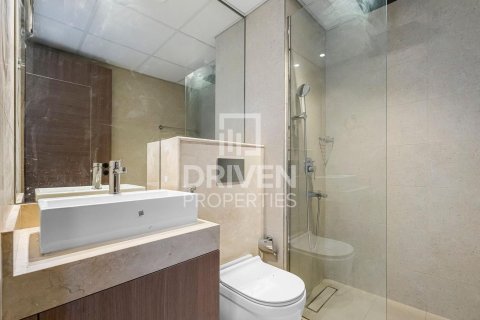 Apartment de 2 dormitorios en District 10, UAE No. 215225 8