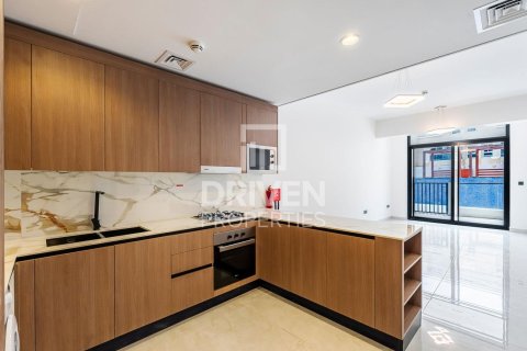 Apartment de 2 dormitorios en District 10, UAE No. 215225 3