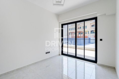Apartment de 2 dormitorios en District 10, UAE No. 215225 9