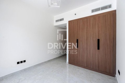 Apartment de 2 dormitorios en District 10, UAE No. 215225 7