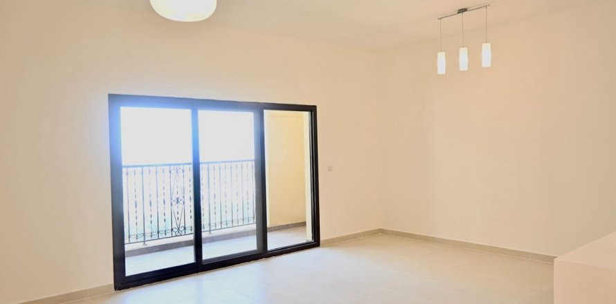 Apartment de 3 dormitorios en Dubai, UAE No. 216594