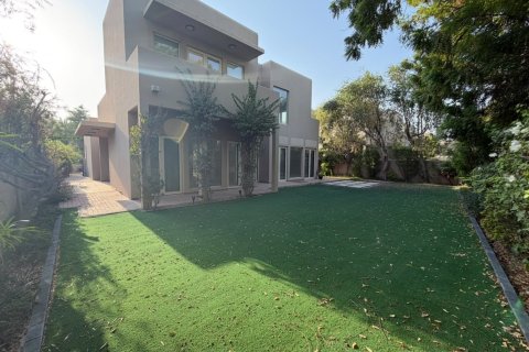 Villa de 4 chambres à Arabian Ranches, UAE No. 223498 3
