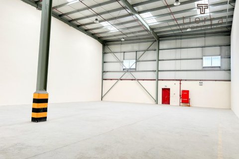 473.8m² Warehouse in Dubai, UAE No. 38859 4