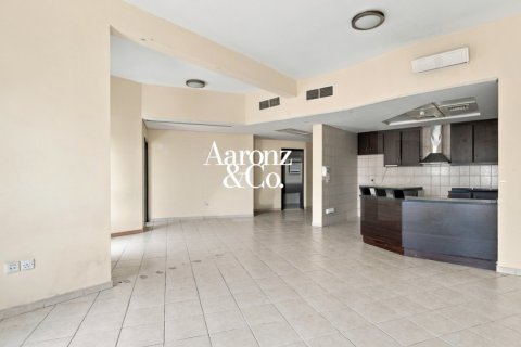 2 bedrooms Apartment in Discovery Gardens, UAE No. 224350 3